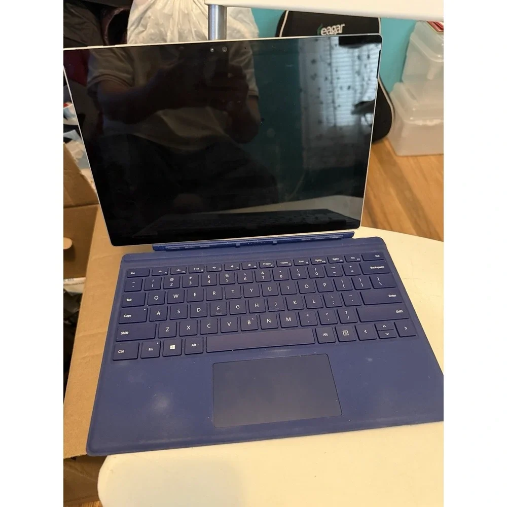 Surface Pro 5 i5-6300U 8GB‎ RAM 256 SSD w/ Keyboard And Box, No Pen